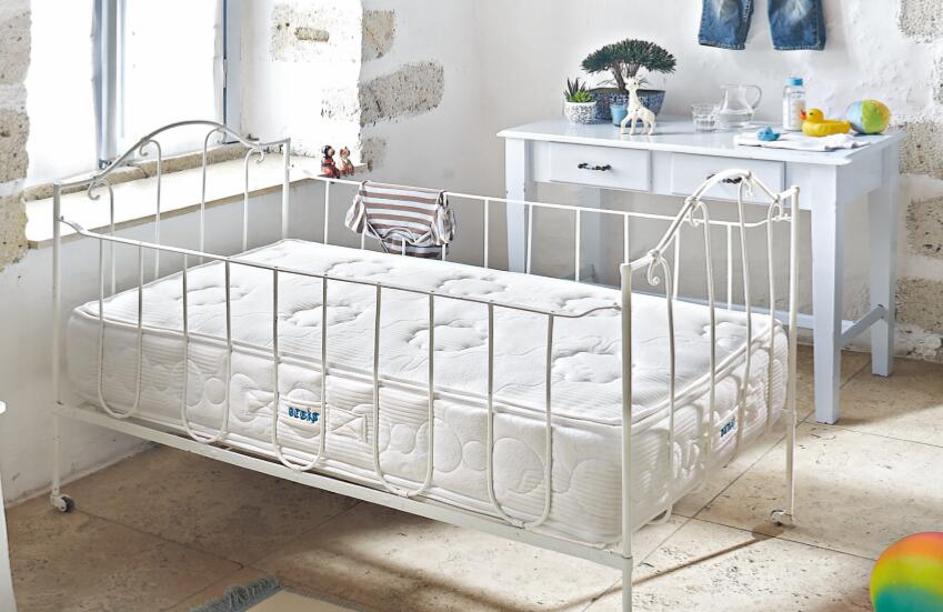 Baby Mattresses 童嬰一屌探花中文在线观看